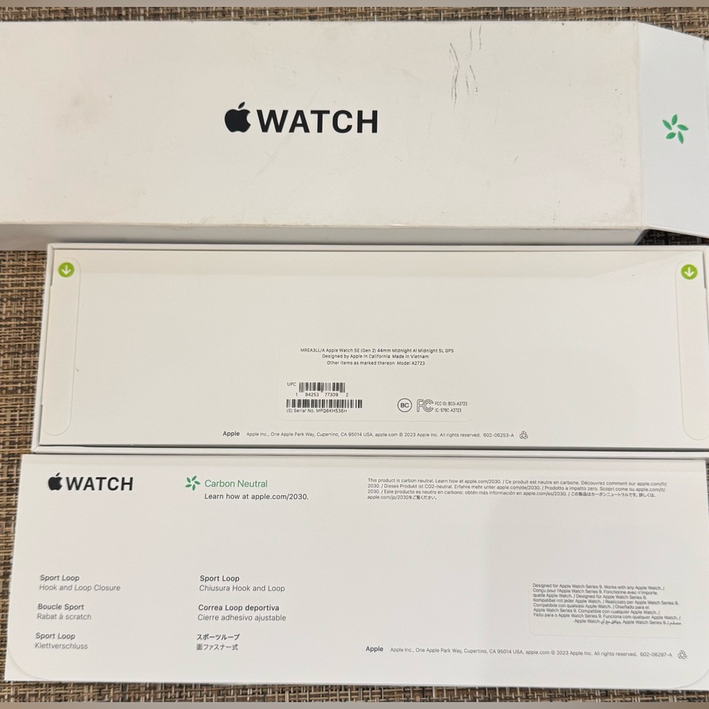 Apple Watch SE Navy Blue - Picture 5 of 9